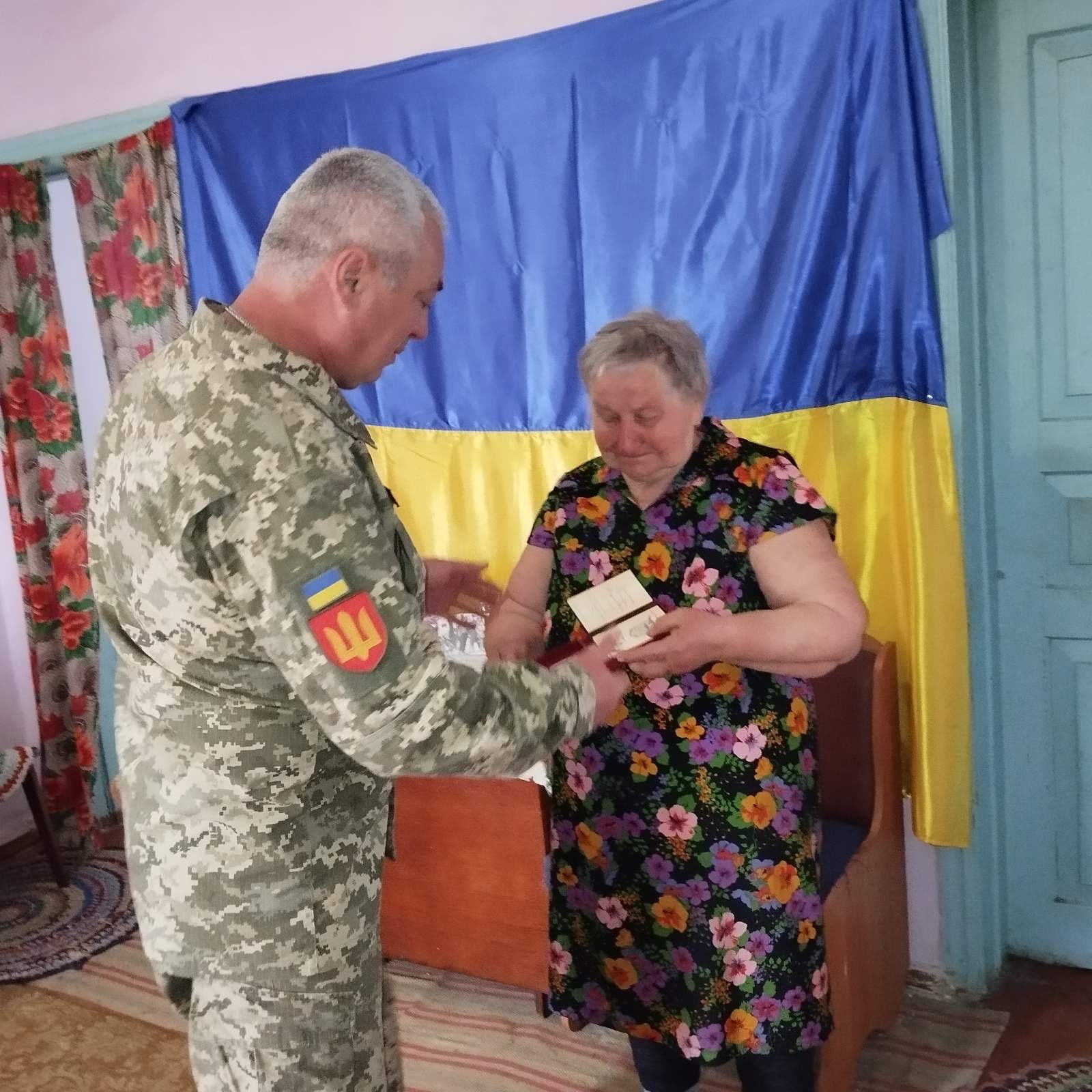 нагородження героя