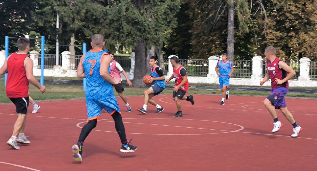 Турнір з баскетболу