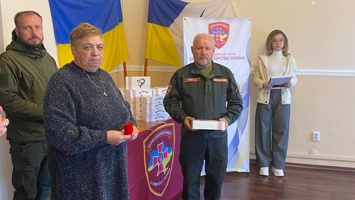 Батьківське серце героїв